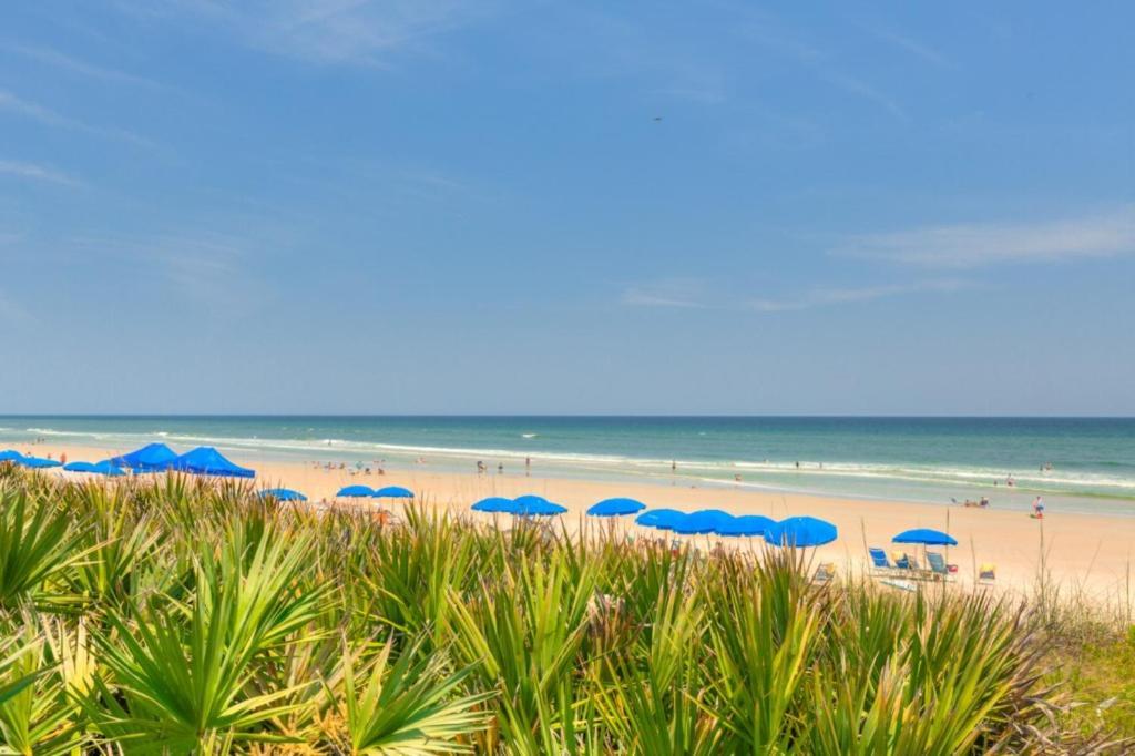 Sea La Vie Beach Oceanfront Patio Pet Friendly Jacksonville Beach Exterior photo